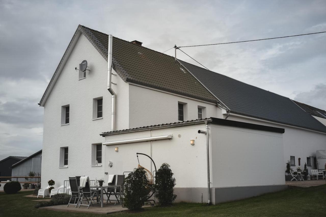 Wohlfuehl-Ferienhaus Eifel-Landurlaub Mit Herz クローネンブルク エクステリア 写真